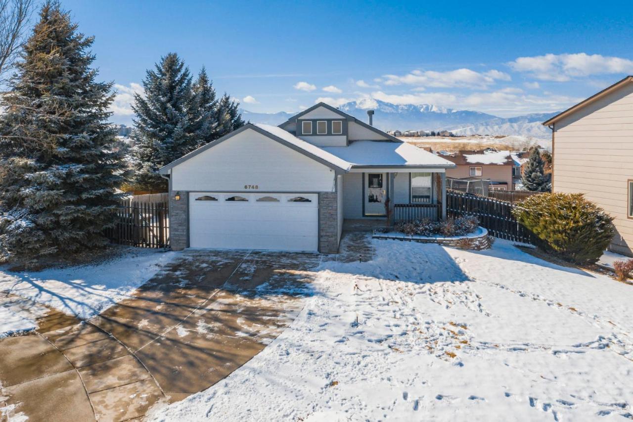 Villa Cozy 4Br House With Peak Views In Colorado Springs Extérieur photo