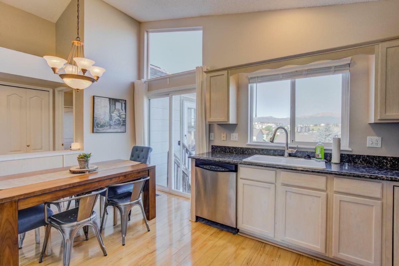 Villa Cozy 4Br House With Peak Views In Colorado Springs Extérieur photo